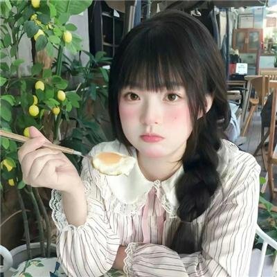 拥抱大白熊